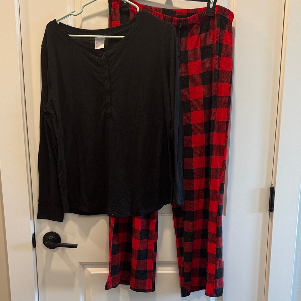 Stars Above Black and Red Pajama Set
